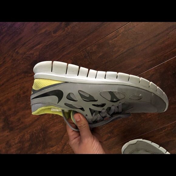 NIKE h20 repel RUNning sHOES WOMEN'S - Picture 6 of 8